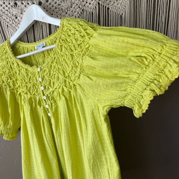 Sundance Sweatpea Smocked Puff Sleeve Tee Blouse Top NWT H - Picture 6 of 8